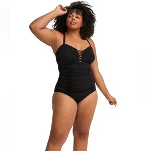 Torrid Lattice One Piece Swimsuit Black Plus Size 4 / 4X Rushed
Wireless